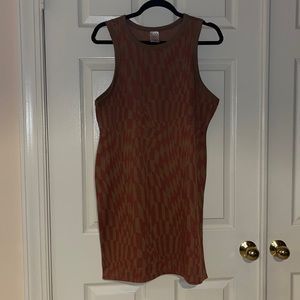 Sleeveless two tone knit dress